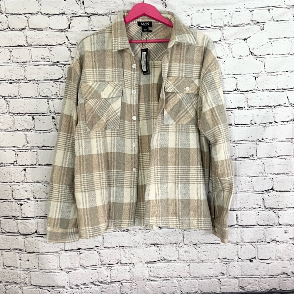 BOOHOOMAN. Beige shacket. Size L. NWT